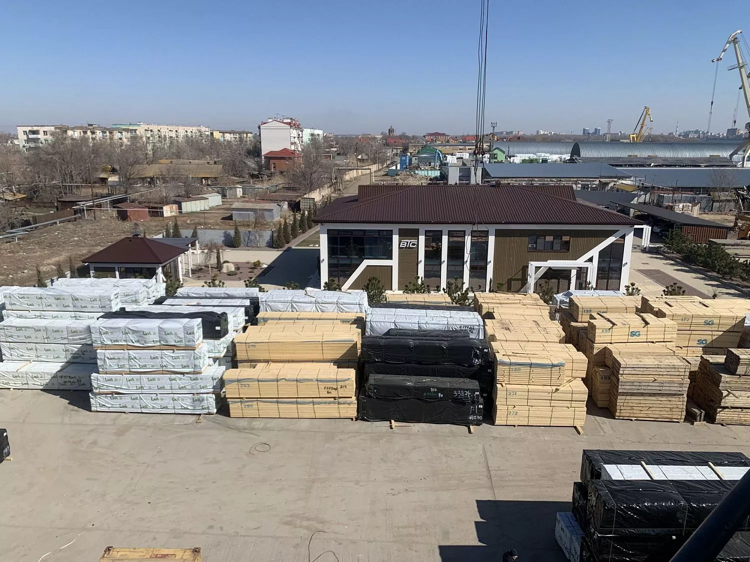 грузовые операции в марте 2022