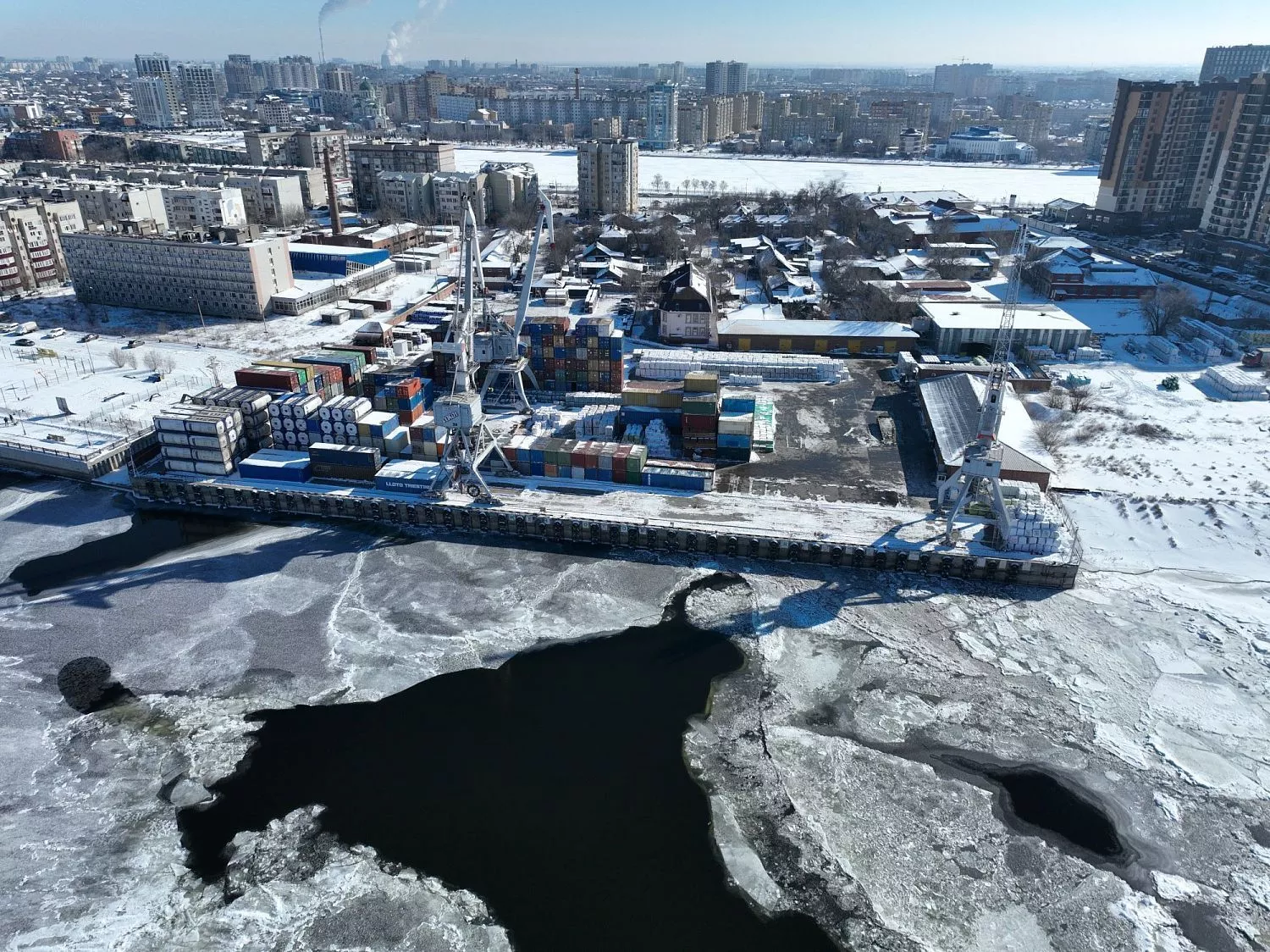 грузовые операции в феврале 2023
