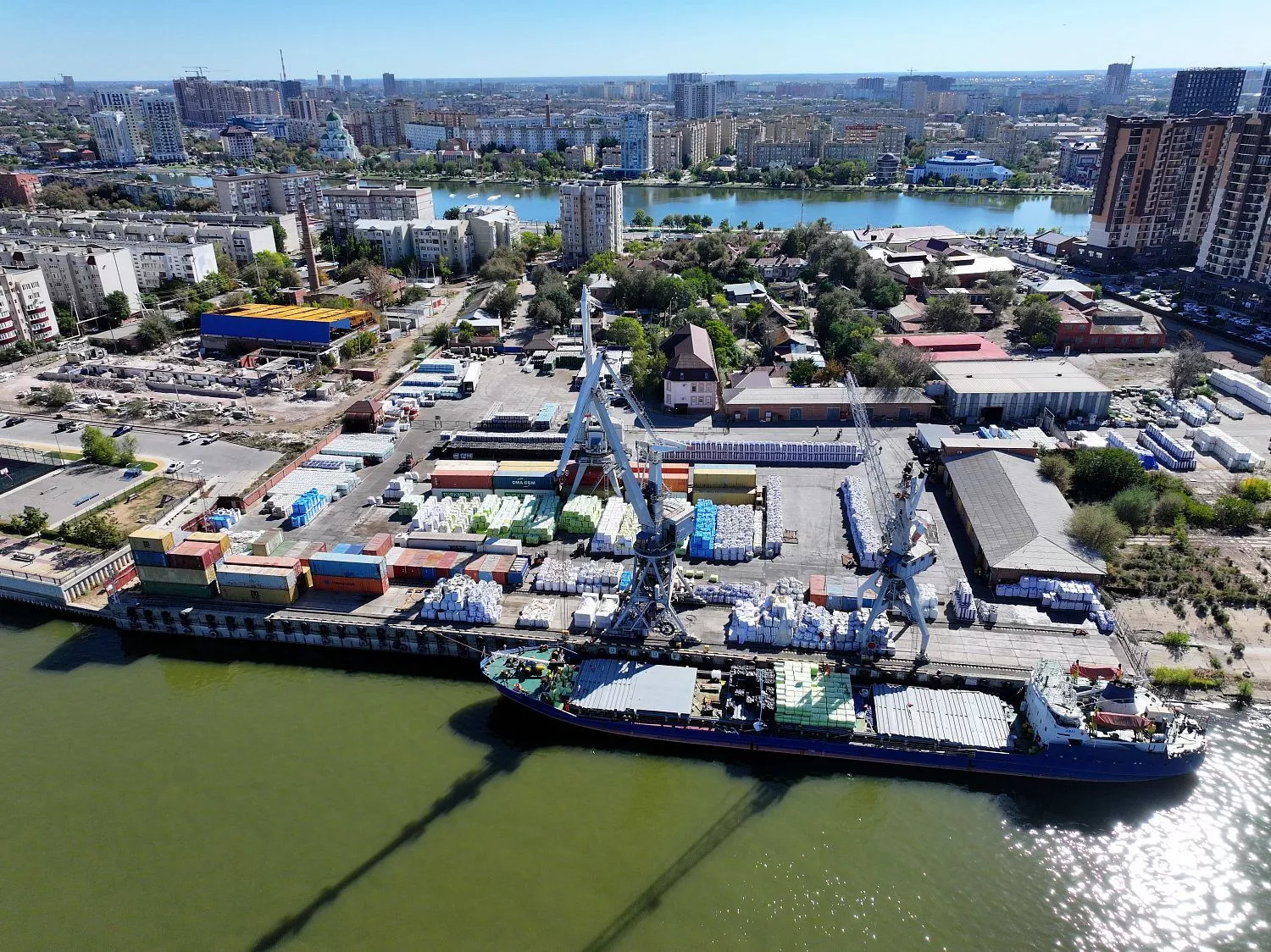 грузовые операции в сентябре 2025