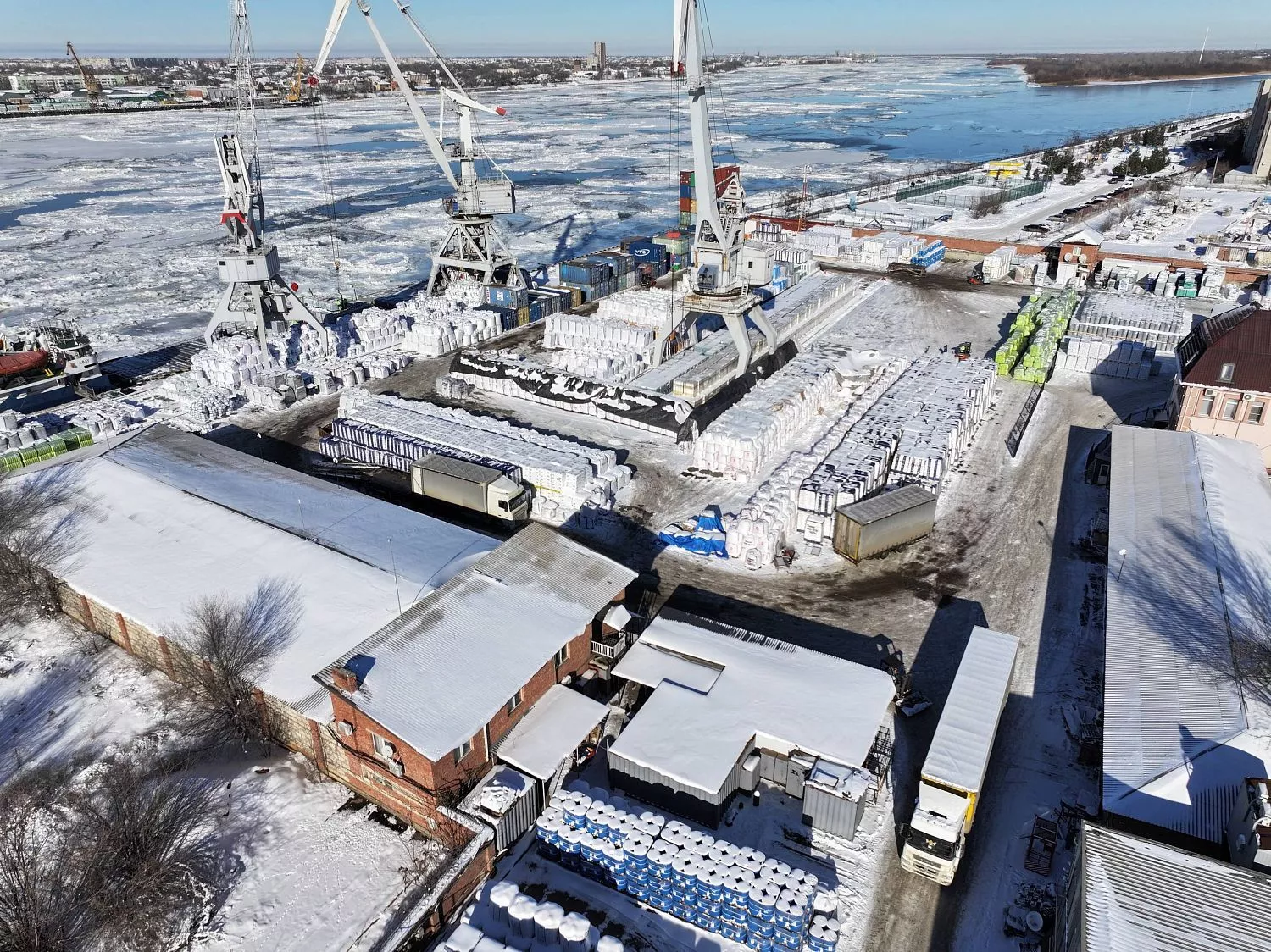 грузовые операции в январе 2026
