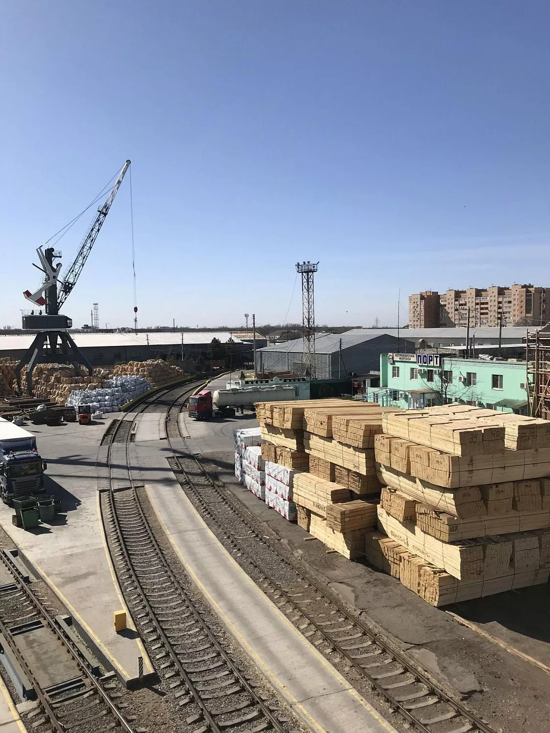 грузовые операции в марте 2020