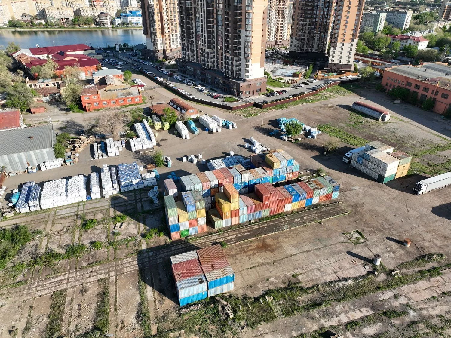 грузовые операции в апреле 2023